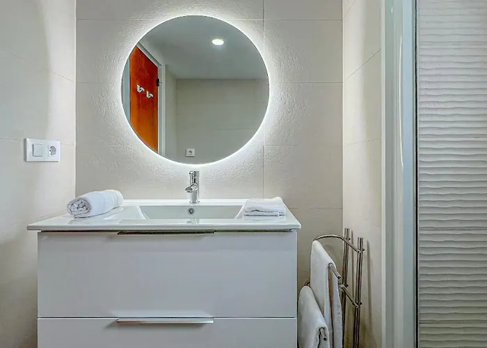 Vivalidays Gabriel - Fenals - * Lloret de Mar